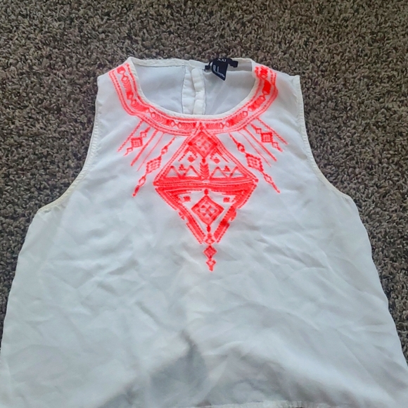 Tabk top small white xxi - Picture 1 of 4
